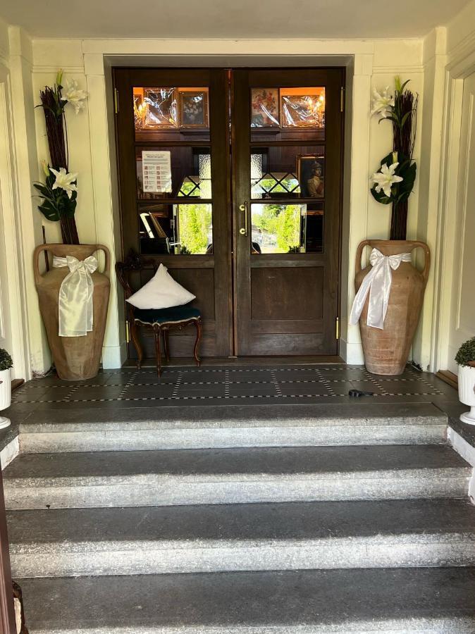 Schloss Grabow, Resting Place & A Luxury Piano Collection Resort, Prignitz Brandenburg Exterior photo